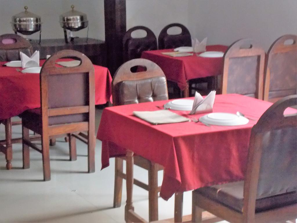 Hotel Goverdhan Tourist Complex Fatehpur Sīkri Dış mekan fotoğraf